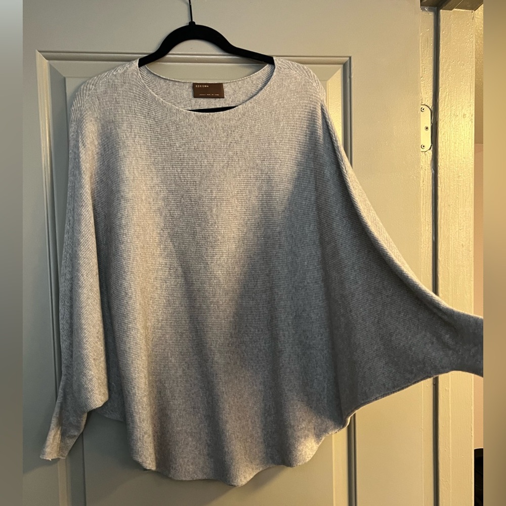 Kerisma brand gray top